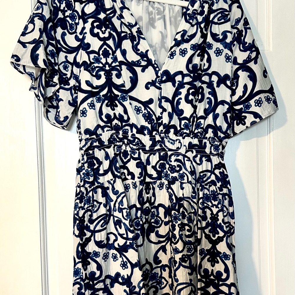 H&M Navy and White Patterned Midi Dress